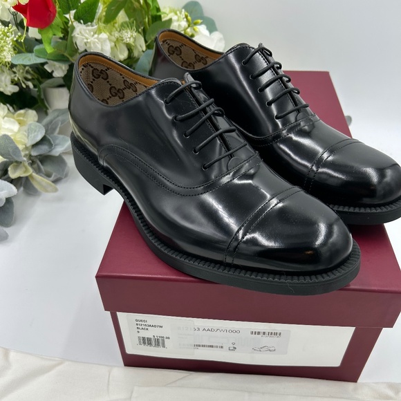 Men’s Gucci, leather black cap toe Oxford‘s size 9, made in Italy main image 10